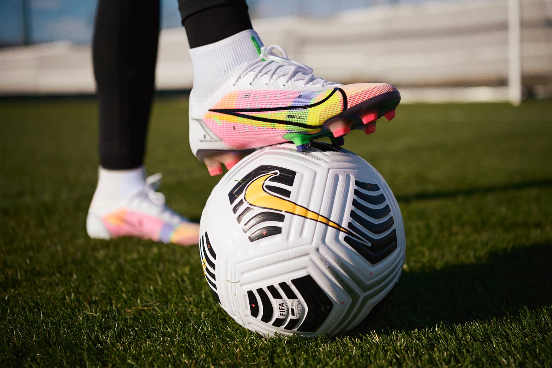 5 Best Football Shoes and their Specifications