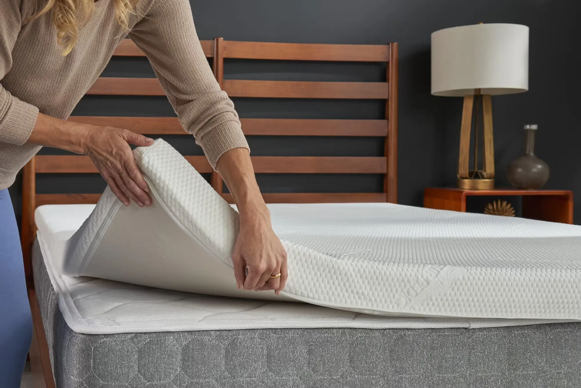 5 of the Best Mattress Toppers for Improved Comfort, Beauty, and Health