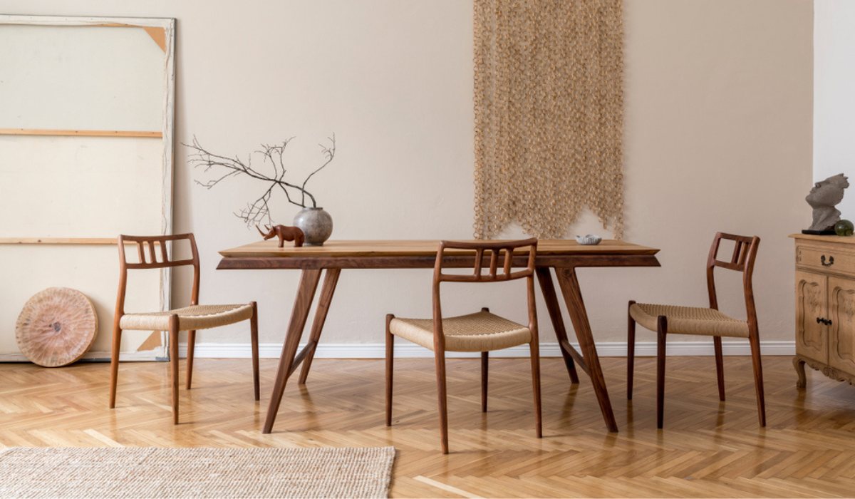 Wooden Dining Table Set: Pepperfry